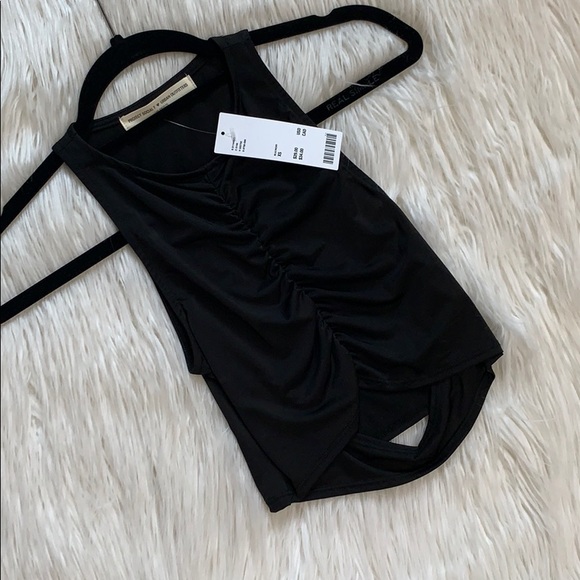 Urban Outfitters Cut Out Crop Top - Picture 4 of 4